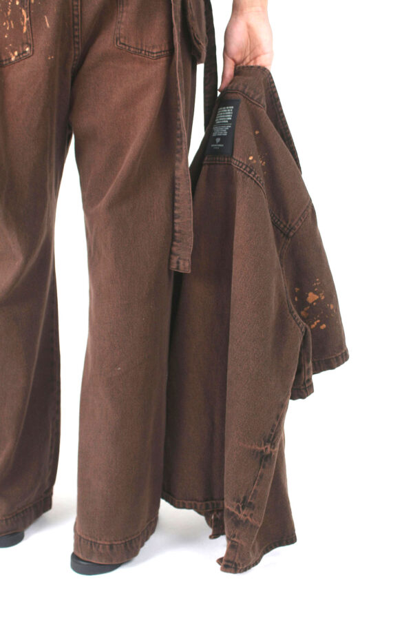 pexels-pietro-henricky-12897170821-28497484